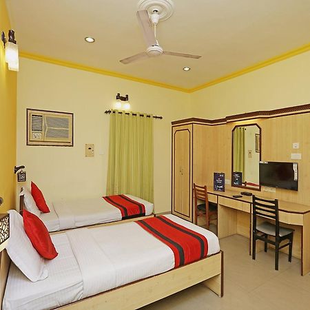 Homely Raj Calcutta Extérieur photo