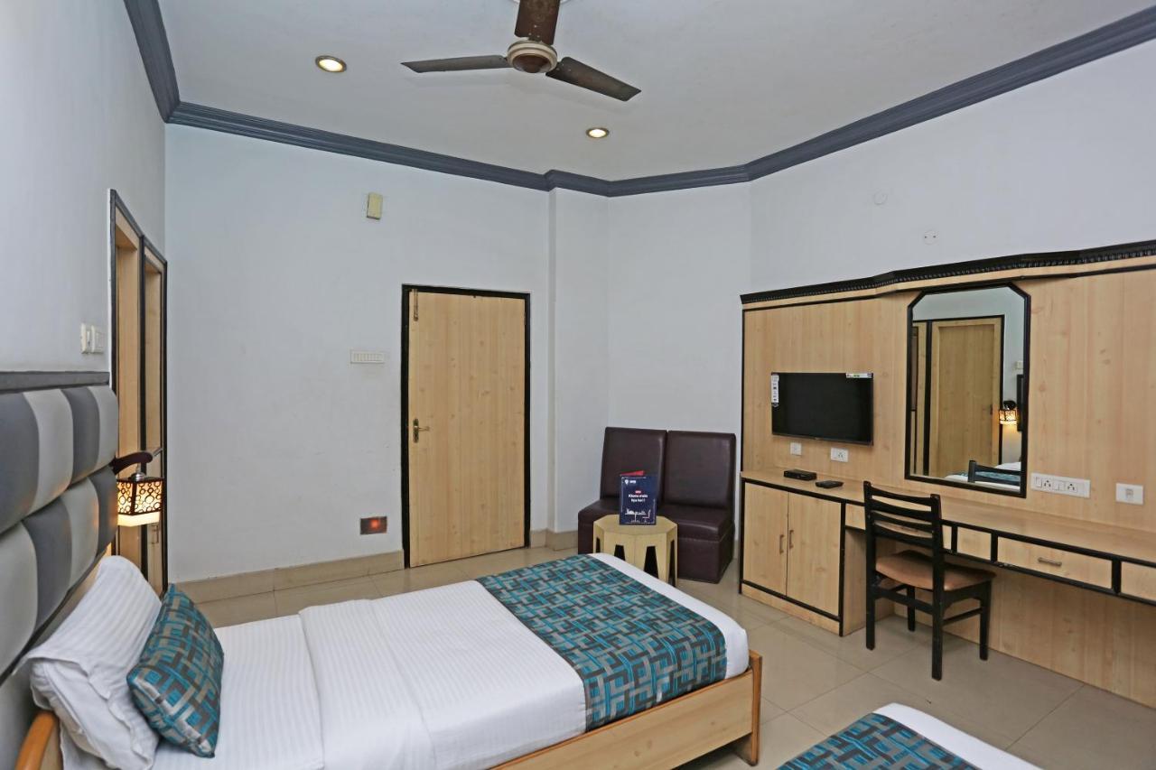 Homely Raj Calcutta Extérieur photo