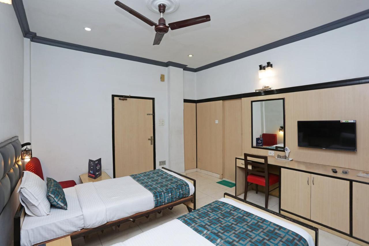 Homely Raj Calcutta Extérieur photo