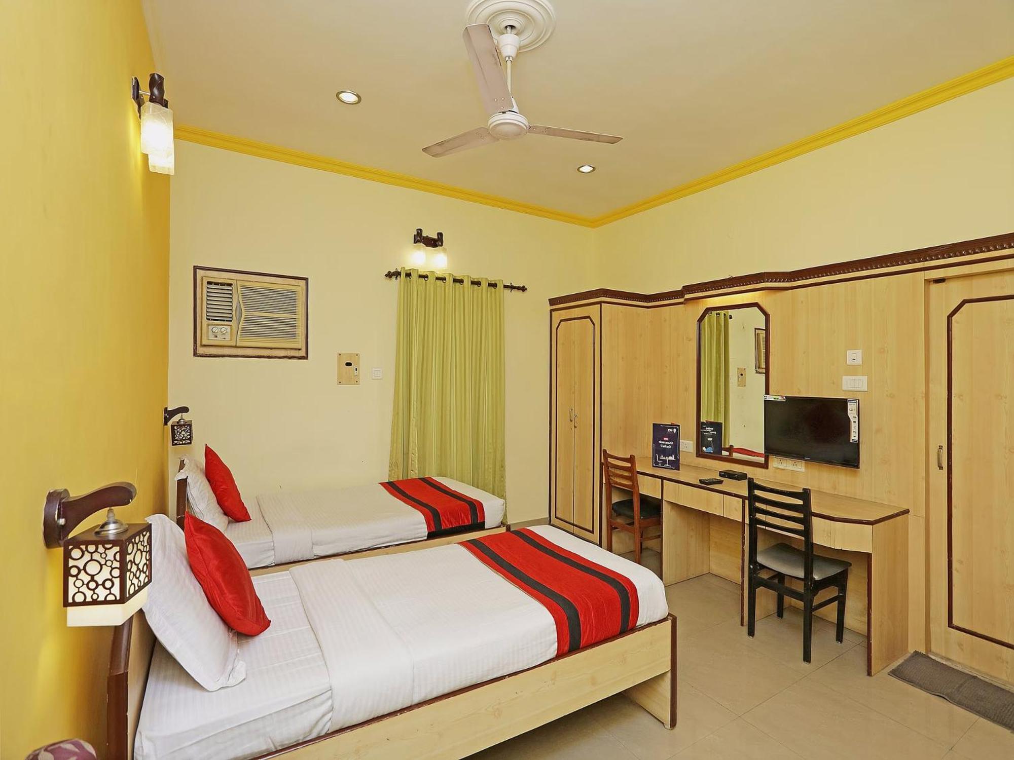 Homely Raj Calcutta Extérieur photo